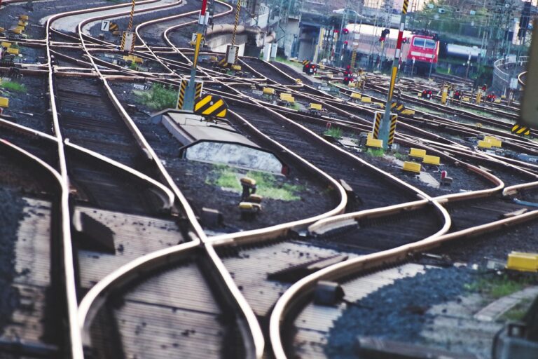 Autopilot for signal boxes