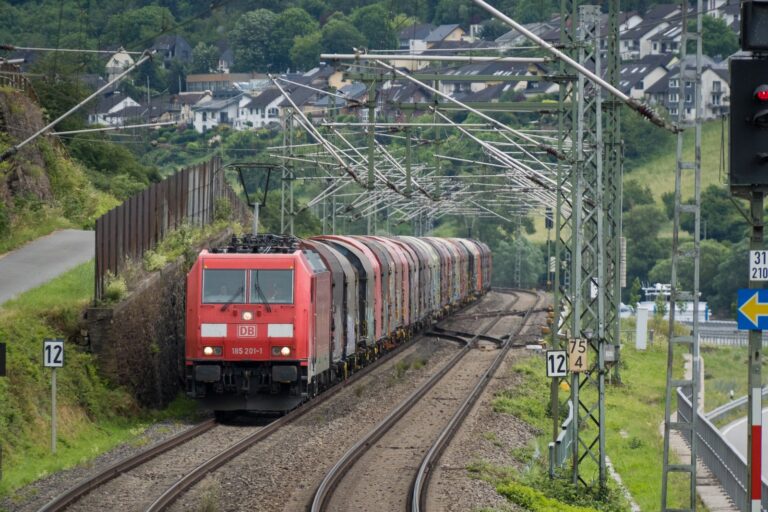 Extension of the area of use of a Distributed Power System (DPS) for freight locomotives